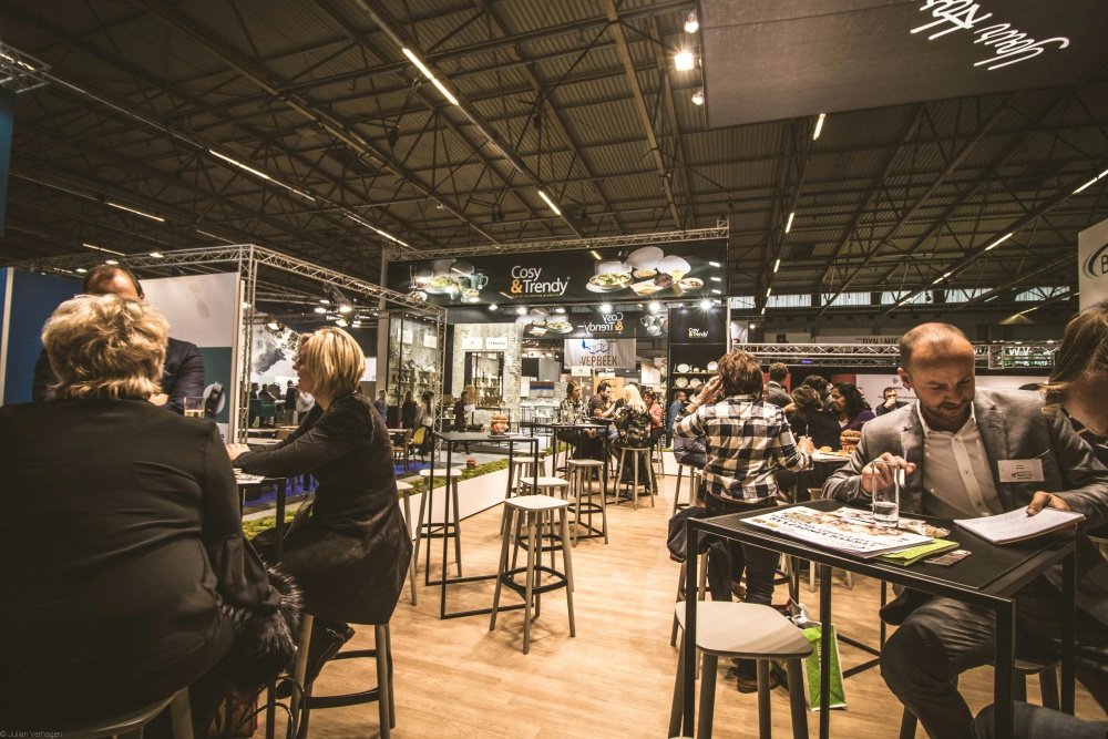 Tips on How to Stand Out at a Trade Show for SMEs